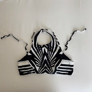 Bar III Black & White Geometric Halter Bikini Top sz XL